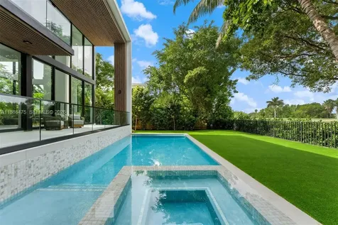 3114 Prairie Avenue Miami Beach FL 33140