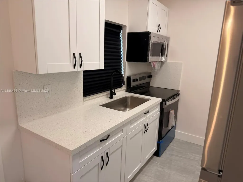 318 NW 30th Terrace Fort Lauderdale FL 33311