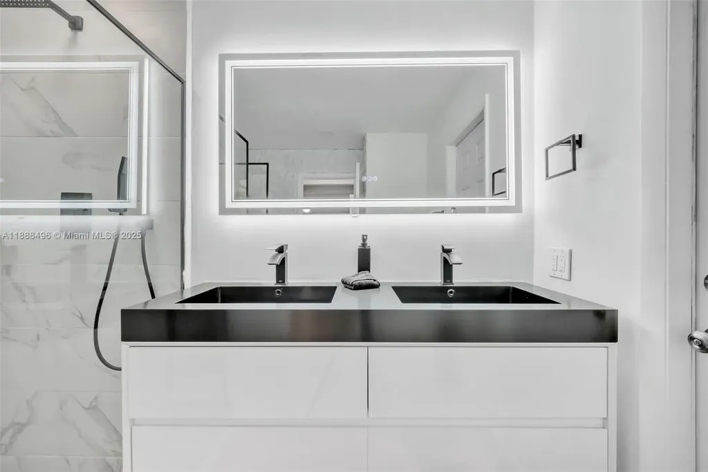 5830 NE 14th Road Fort Lauderdale FL 33334