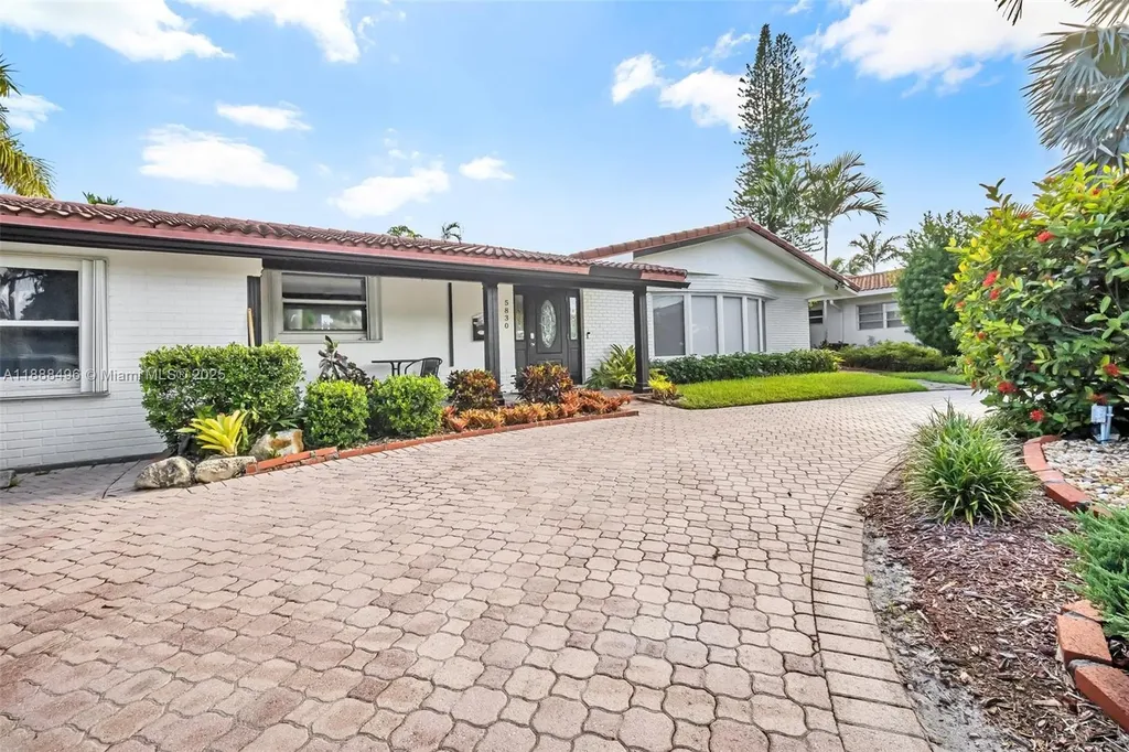 5830 NE 14th Road Fort Lauderdale FL 33334