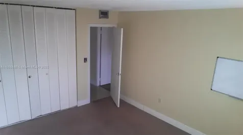 2750 NE 183rd Street Aventura FL 33160