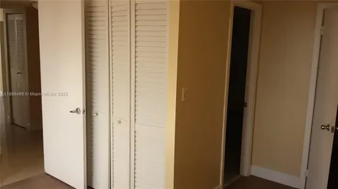 2750 NE 183rd Street Aventura FL 33160