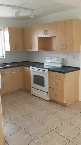 2750 NE 183rd Street Aventura FL 33160