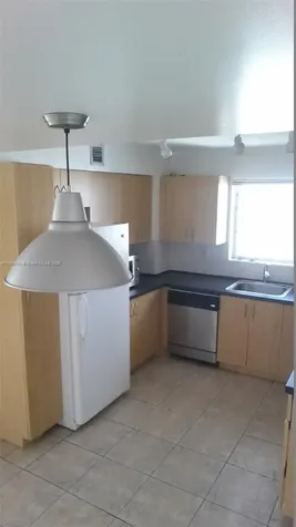 2750 NE 183rd Street Aventura FL 33160