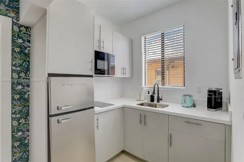 1553 SW 7th Street Miami FL 33135