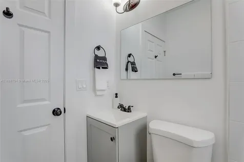 1553 SW 7th Street Miami FL 33135