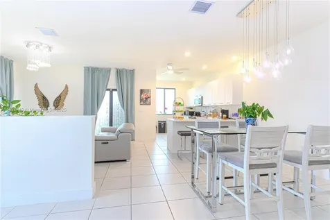 4260 NW 82nd Avenue Doral FL 33166