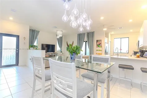4260 NW 82nd Avenue Doral FL 33166