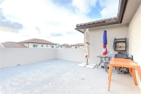 4260 NW 82nd Avenue Doral FL 33166
