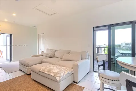 4260 NW 82nd Avenue Doral FL 33166