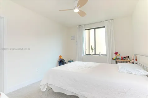 4260 NW 82nd Avenue Doral FL 33166