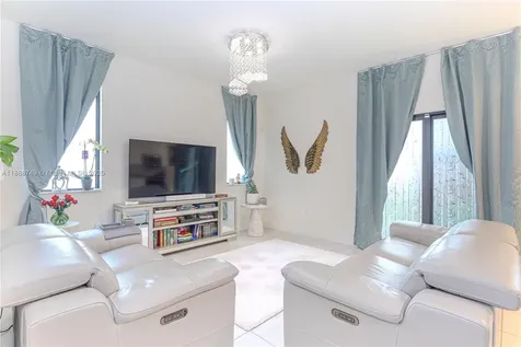 4260 NW 82nd Avenue Doral FL 33166