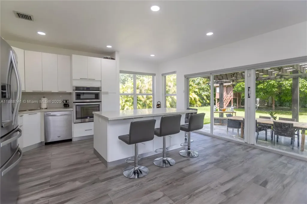 507 Hunting Lodge Drive Miami Springs FL 33166