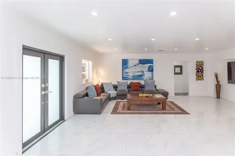 507 Hunting Lodge Drive Miami Springs FL 33166