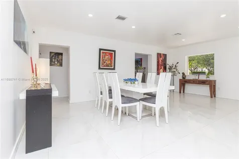 507 Hunting Lodge Drive Miami Springs FL 33166