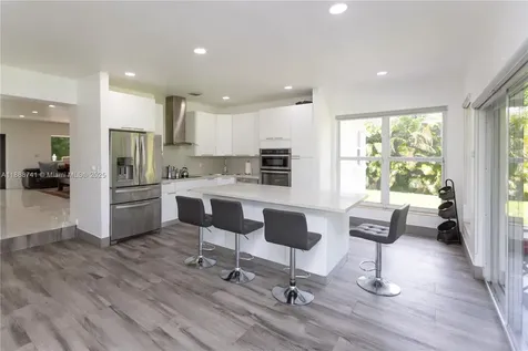 507 Hunting Lodge Drive Miami Springs FL 33166
