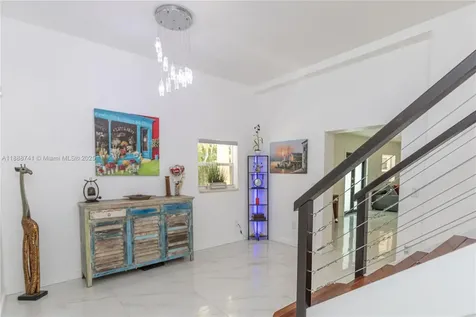 507 Hunting Lodge Drive Miami Springs FL 33166