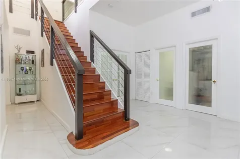 507 Hunting Lodge Drive Miami Springs FL 33166