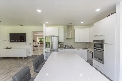 507 Hunting Lodge Drive Miami Springs FL 33166