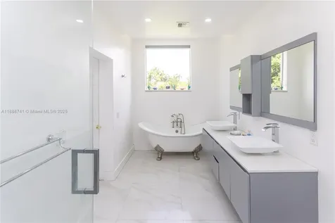 507 Hunting Lodge Drive Miami Springs FL 33166