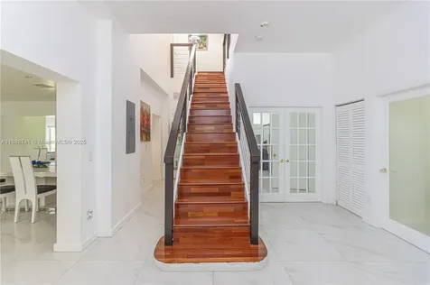 507 Hunting Lodge Drive Miami Springs FL 33166