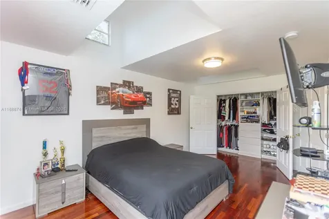 507 Hunting Lodge Drive Miami Springs FL 33166