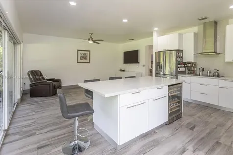 507 Hunting Lodge Drive Miami Springs FL 33166