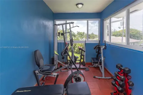 507 Hunting Lodge Drive Miami Springs FL 33166