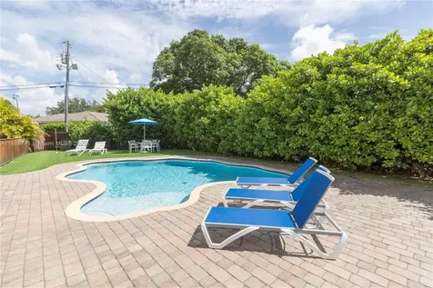 507 Hunting Lodge Drive Miami Springs FL 33166