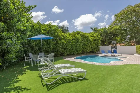 507 Hunting Lodge Drive Miami Springs FL 33166