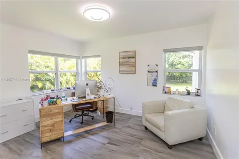507 Hunting Lodge Drive Miami Springs FL 33166