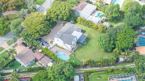 507 Hunting Lodge Drive Miami Springs FL 33166