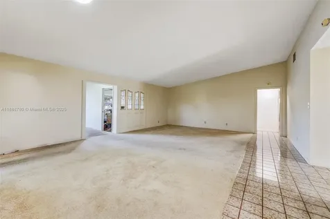 10431 NW 70th Court Tamarac FL 33321