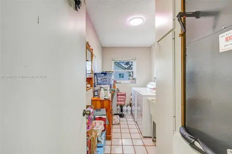 10431 NW 70th Court Tamarac FL 33321