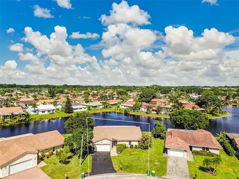 10431 NW 70th Court Tamarac FL 33321