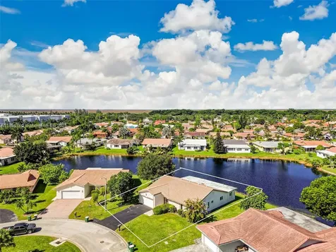 10431 NW 70th Court Tamarac FL 33321