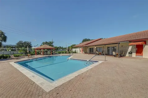 10431 NW 70th Court Tamarac FL 33321