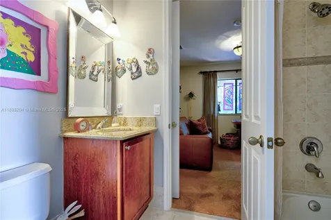 7665 SW 193rd Lane Cutler Bay FL 33157
