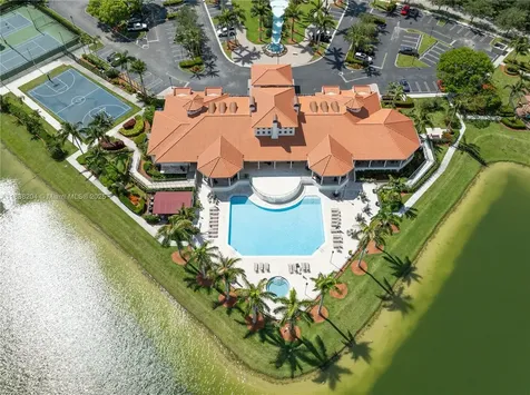 7665 SW 193rd Lane Cutler Bay FL 33157
