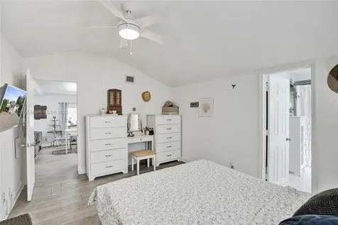 291 NW 95th Street Miami FL 33150
