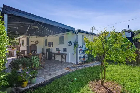 291 NW 95th Street Miami FL 33150