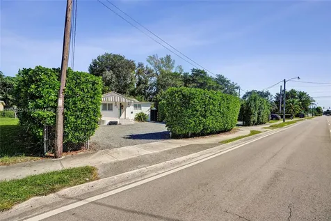 291 NW 95th Street Miami FL 33150