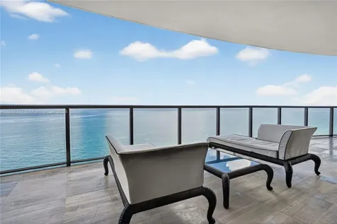 Bal Harbour FL 33154