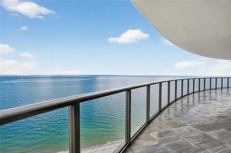 Bal Harbour FL 33154