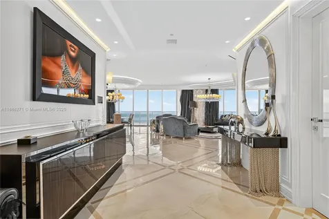 Bal Harbour FL 33154