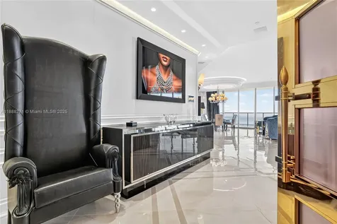 Bal Harbour FL 33154