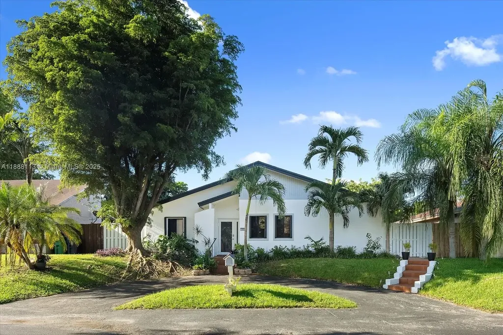 13556 SW 285th Terrace Homestead FL 33033
