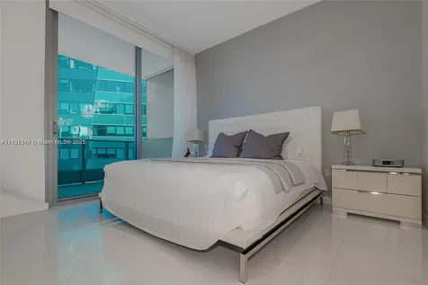 200 Biscayne Boulevard Way Miami FL 33131