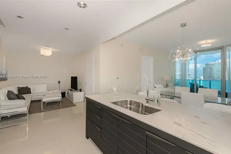 200 Biscayne Boulevard Way Miami FL 33131