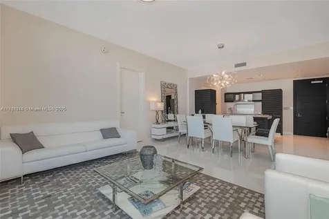 200 Biscayne Boulevard Way Miami FL 33131